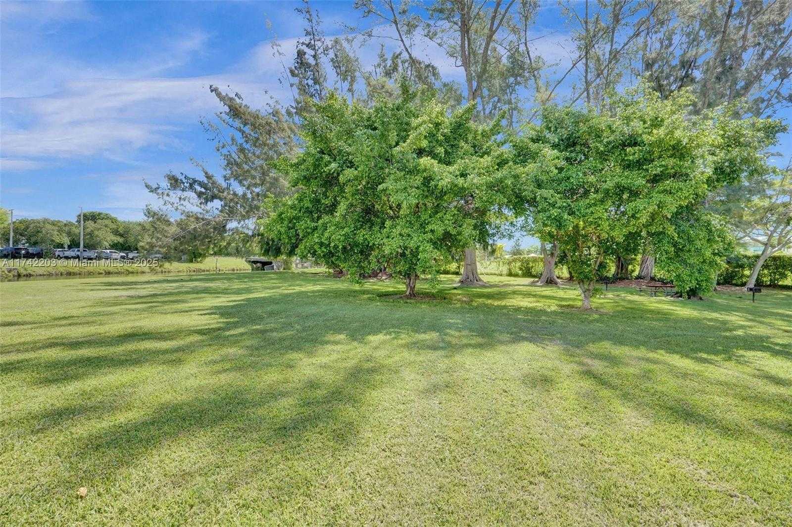 Small Image of 8650 SOUTH WEST 67TH AVE #1022, Pinecrest Number 36