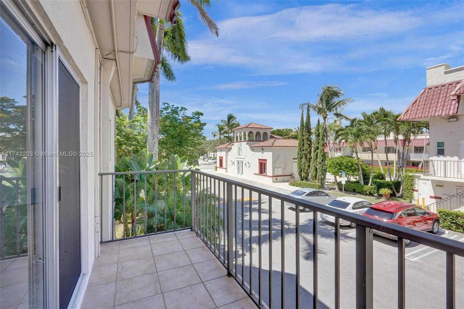 Small Image of 8650 SOUTH WEST 67TH AVE #1022, Pinecrest Number 42
