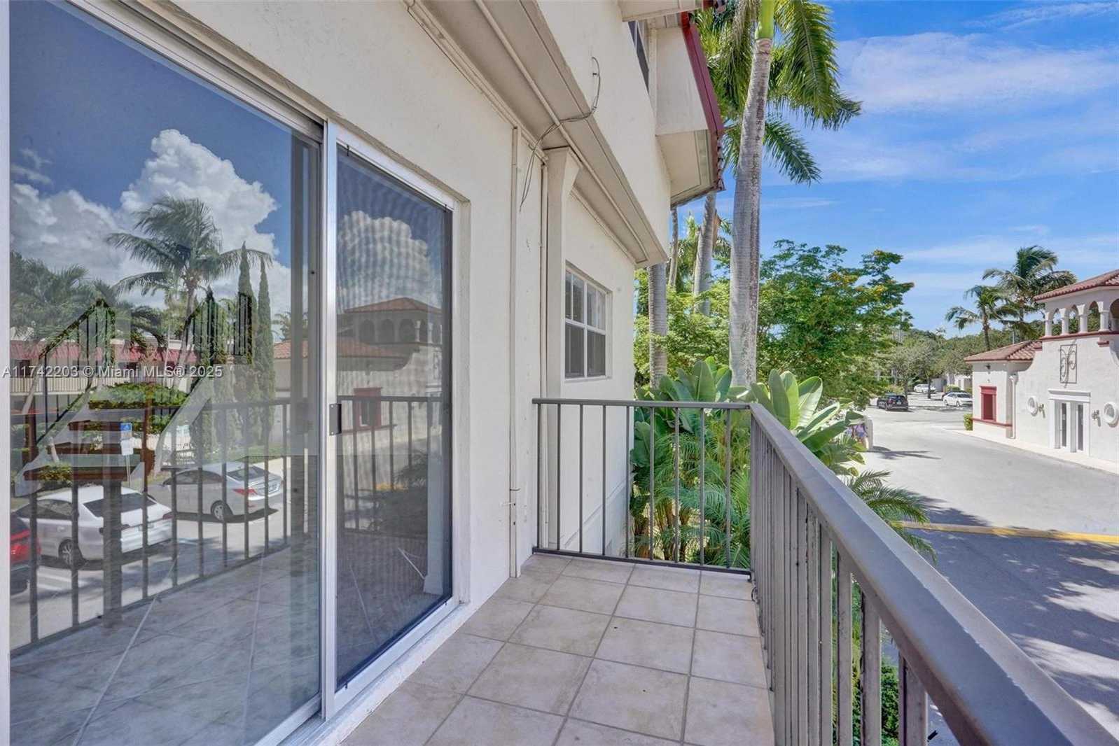 Small Image of 8650 SOUTH WEST 67TH AVE #1022, Pinecrest Number 43