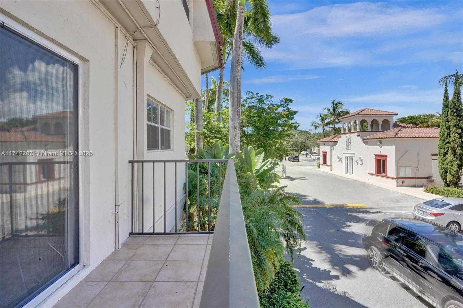 Small Image of 8650 SOUTH WEST 67TH AVE #1022, Pinecrest Number 44