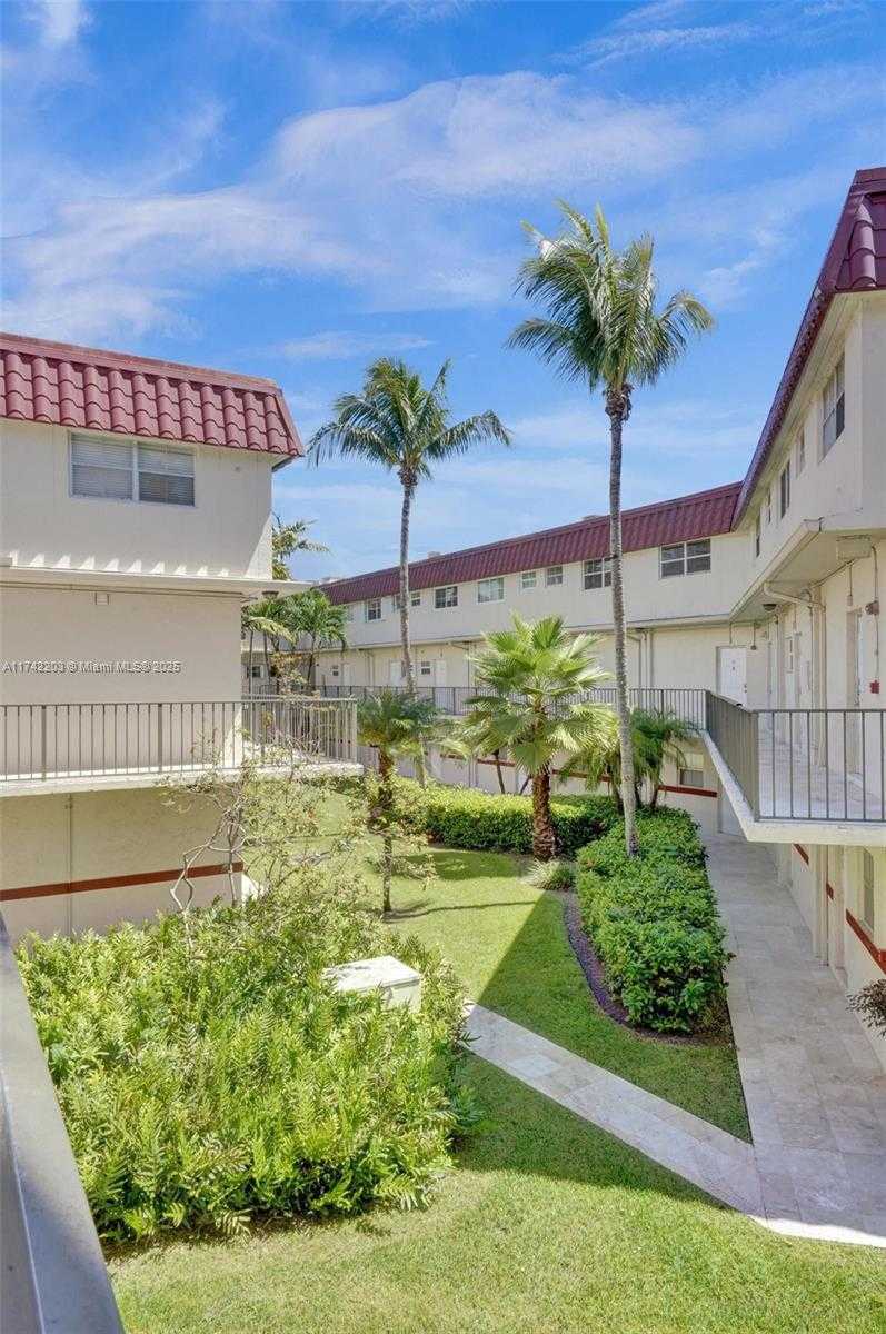 Small Image of 8650 SOUTH WEST 67TH AVE #1022, Pinecrest Number 46
