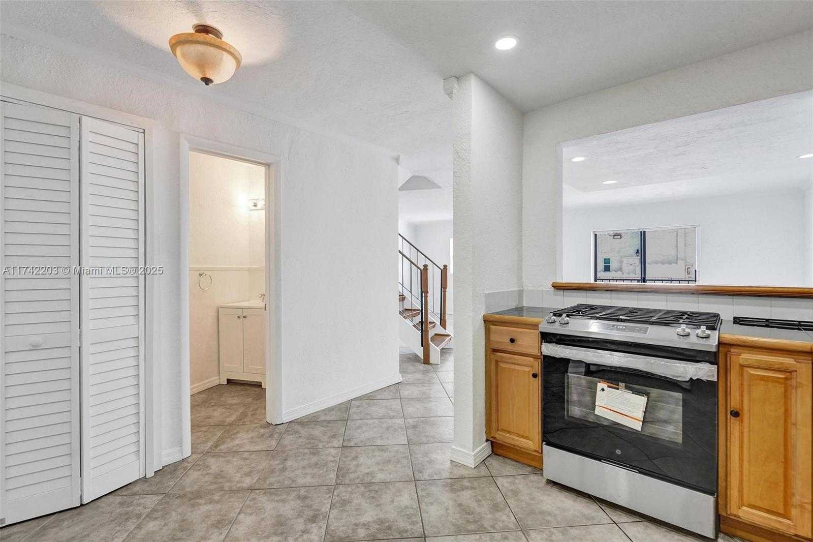 Small Image of 8650 SOUTH WEST 67TH AVE #1022, Pinecrest Number 8