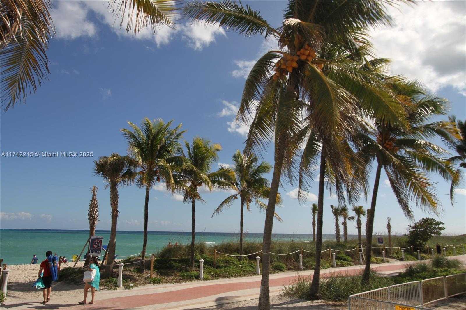 Small Image of 5445 COLLINS AVE #1221, Miami Beach Number 9