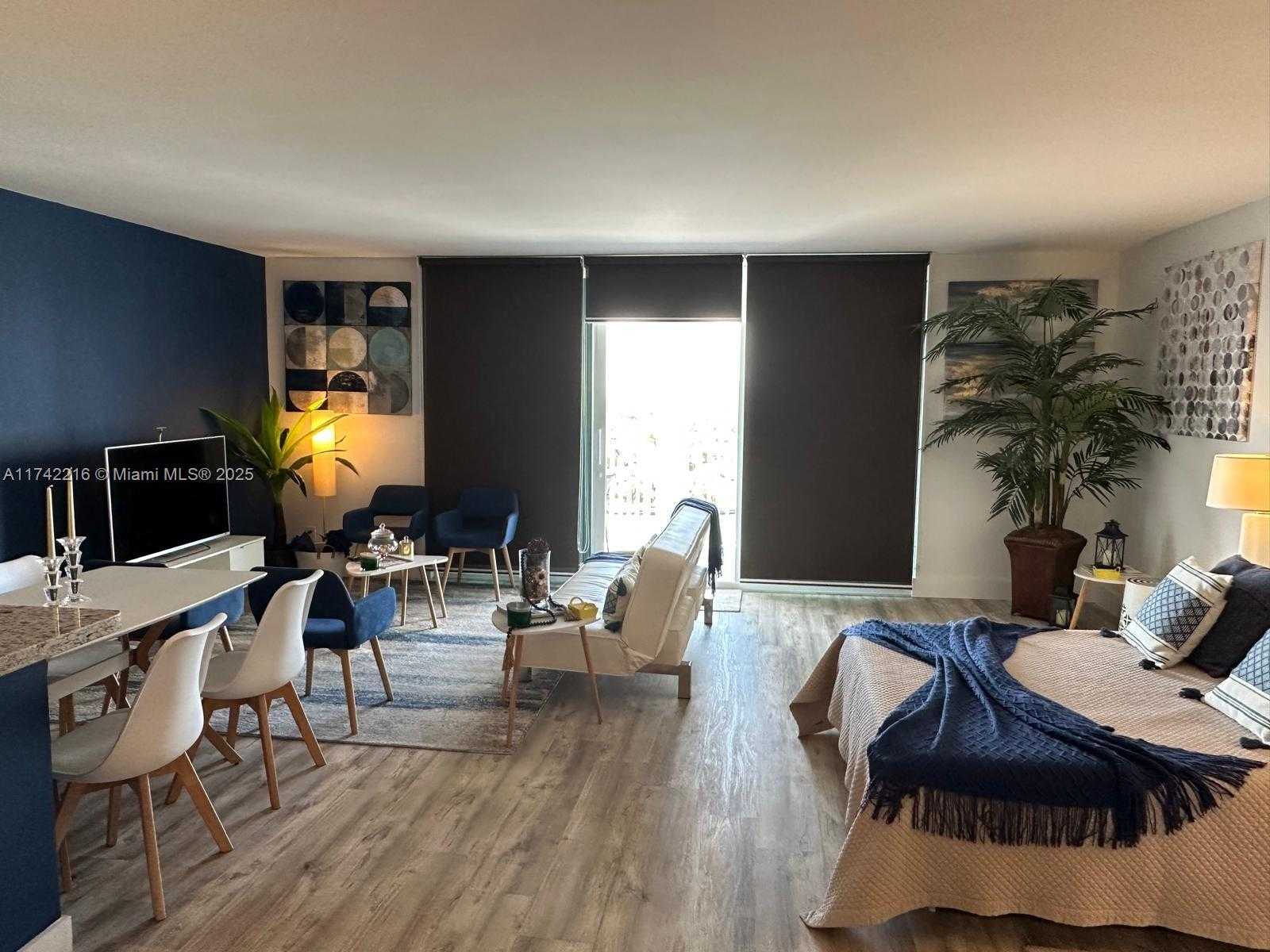 Small Image of 5401 COLLINS AVE #922, Miami Beach Number 16