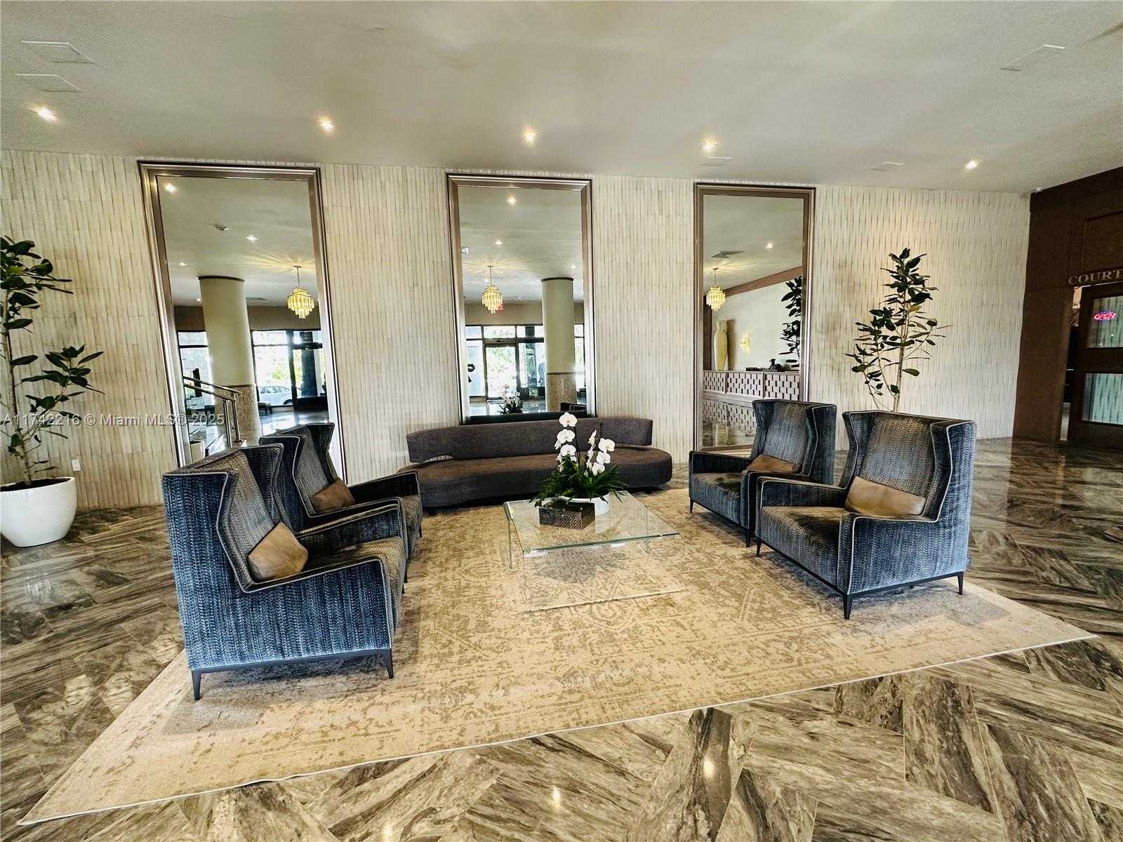 Small Image of 5401 COLLINS AVE #922, Miami Beach Number 20