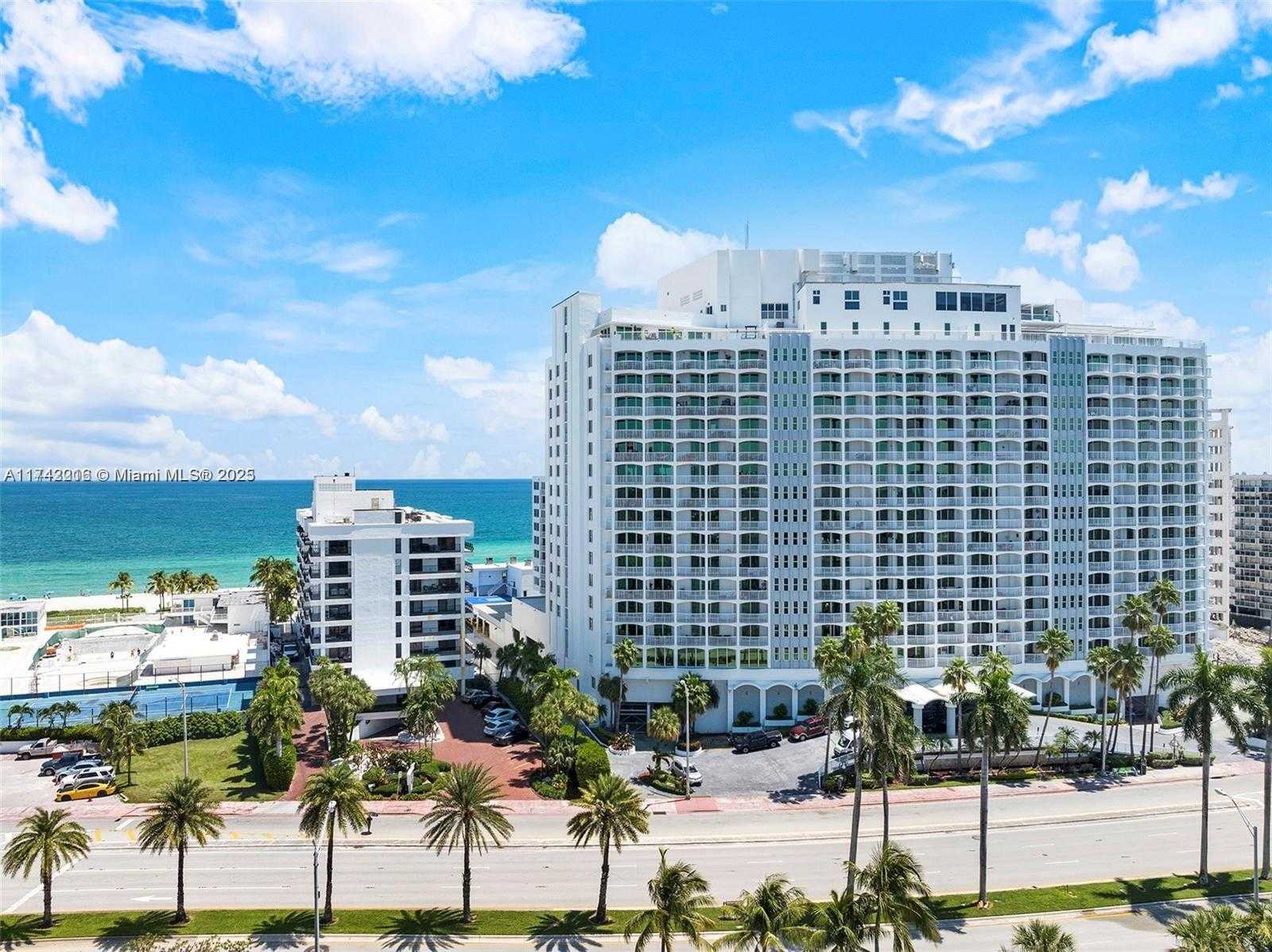 Small Image of 5401 COLLINS AVE #922, Miami Beach Number 28