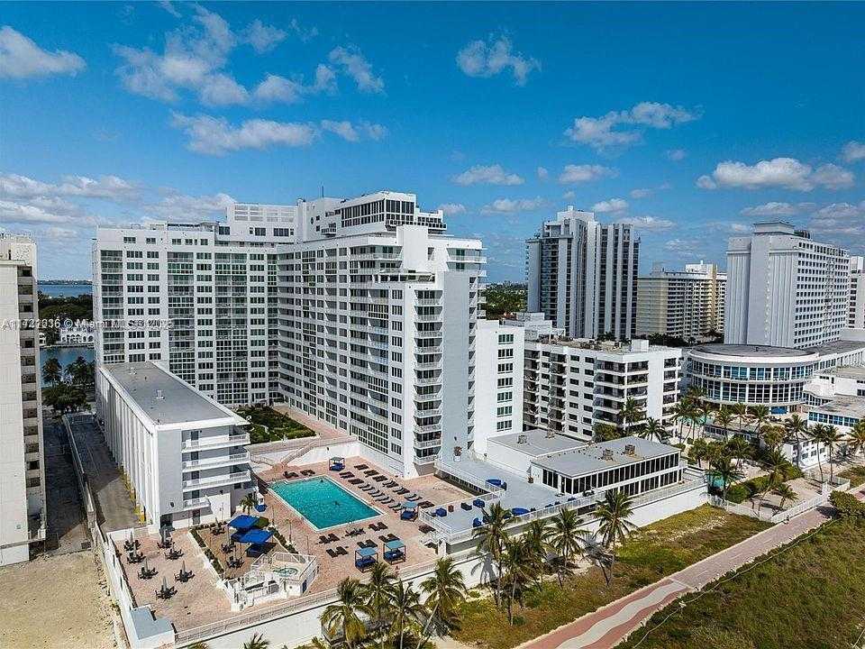 Small Image of 5401 COLLINS AVE #922, Miami Beach Number 30