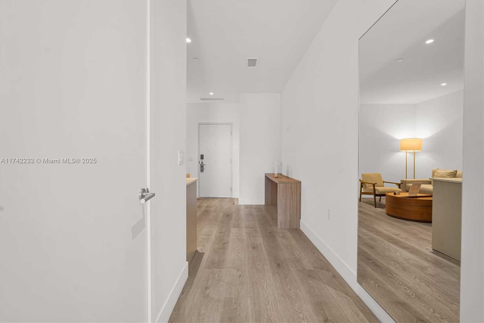 Small Image of 229 SOUTH WEST 9TH ST #504, Miami Number 19