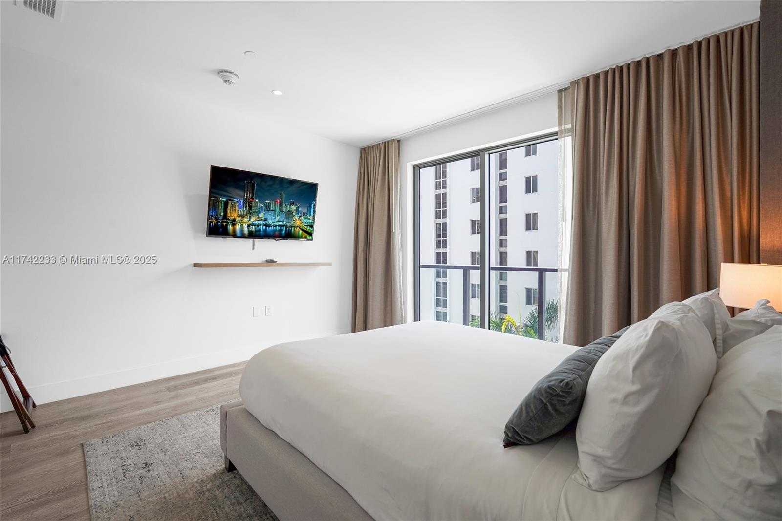 Small Image of 229 SOUTH WEST 9TH ST #504, Miami Number 30