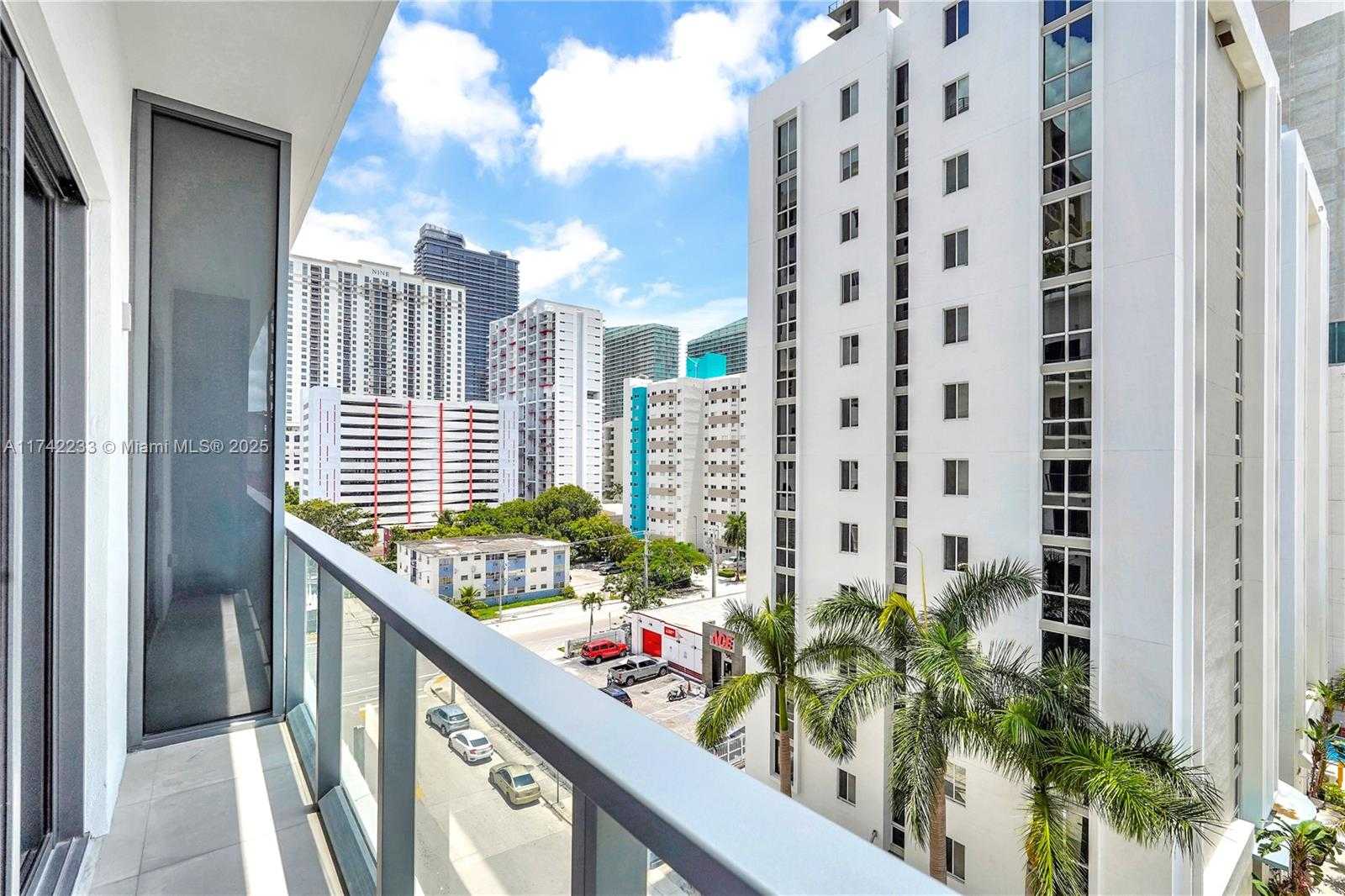Small Image of 229 SOUTH WEST 9TH ST #504, Miami Number 35