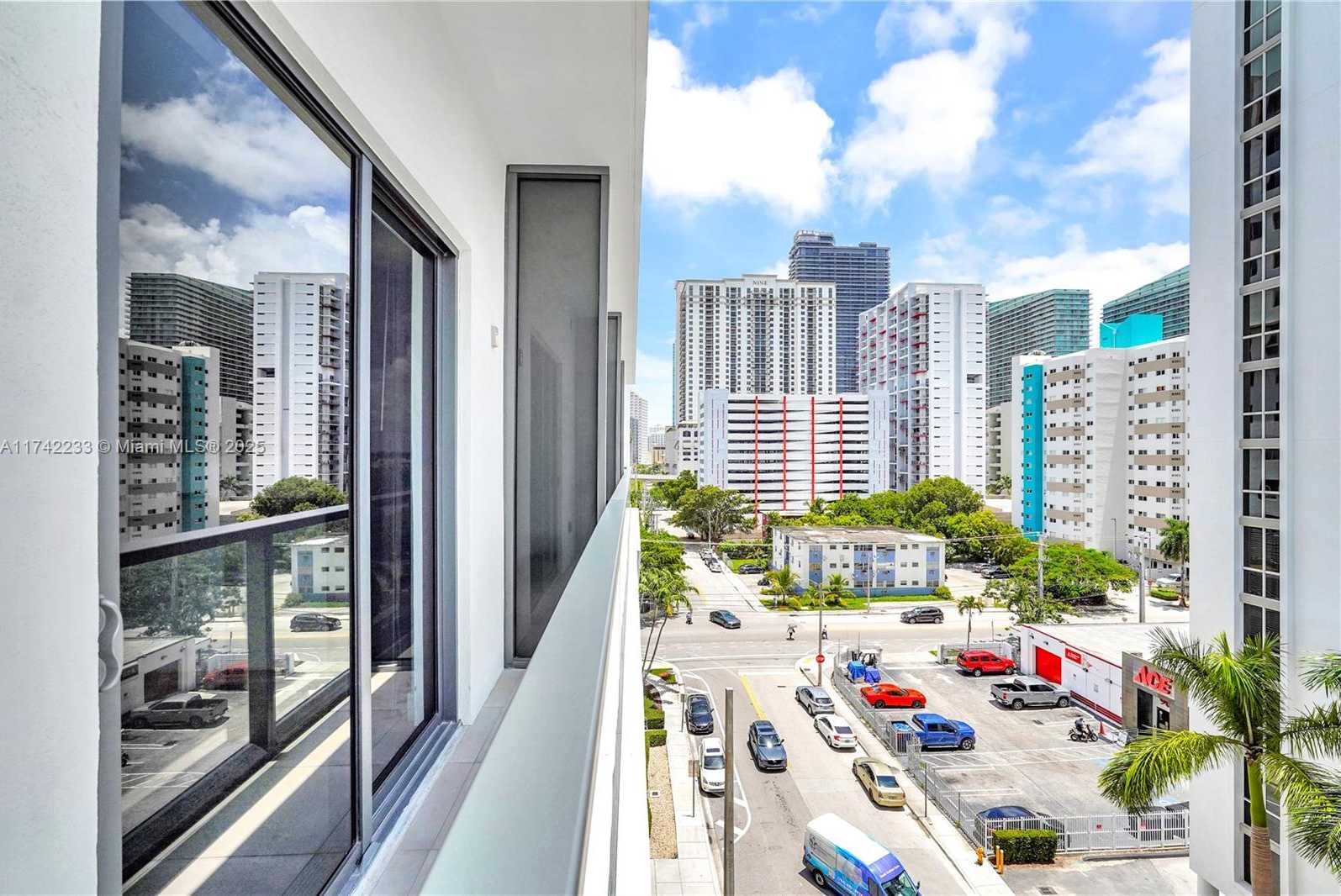 Small Image of 229 SOUTH WEST 9TH ST #504, Miami Number 36