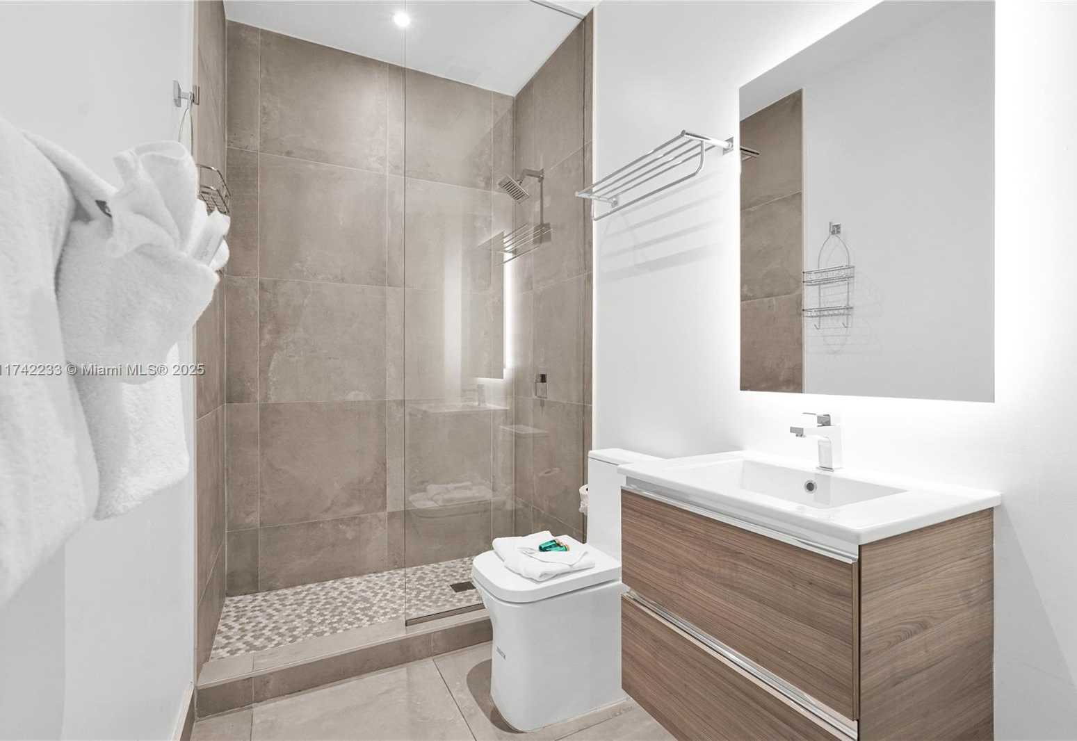 Small Image of 229 SOUTH WEST 9TH ST #504, Miami Number 54