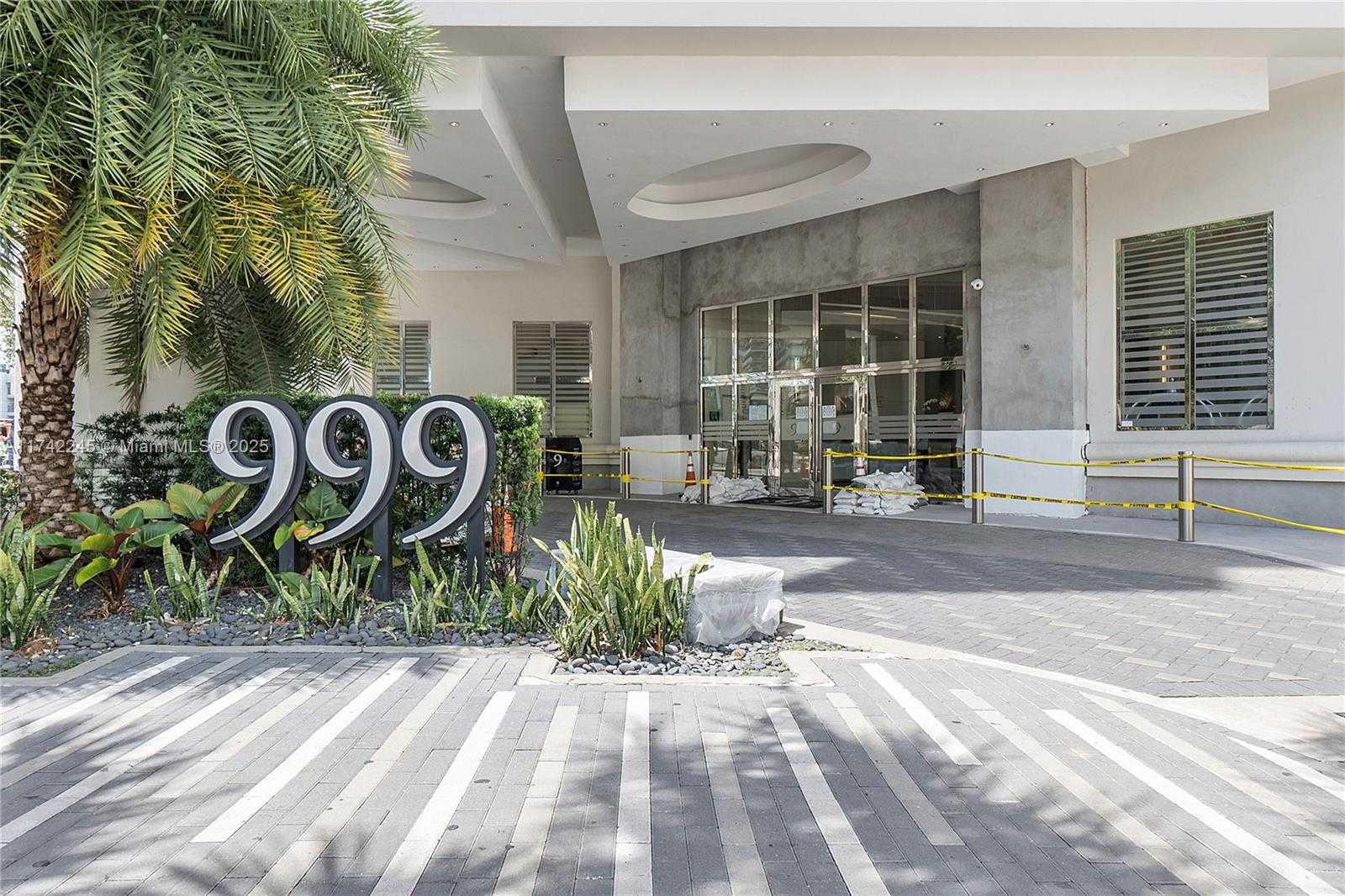 Small Image of 999 SOUTH WEST 1ST AVE #2002, Miami Number 23