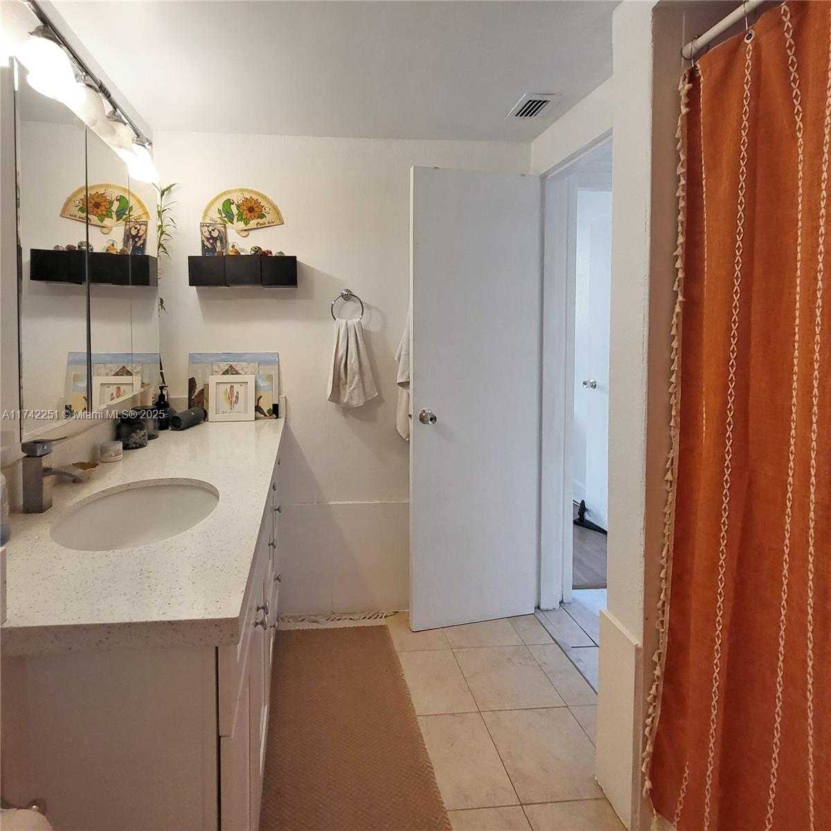 Small Image of 800 WEST AVE #240, Miami Beach Number 11