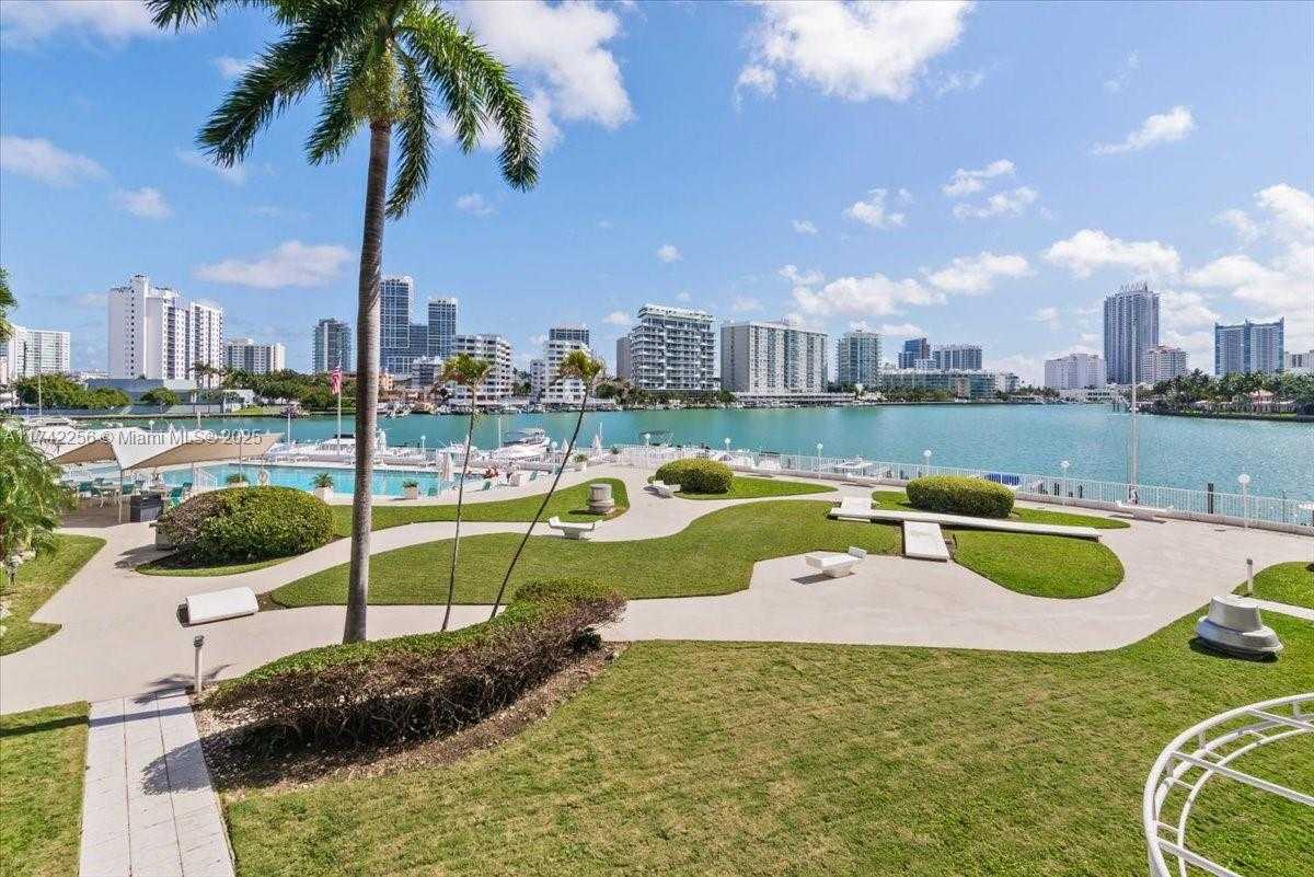 Small Image of 900 BAY DR #222, Miami Beach Number 24