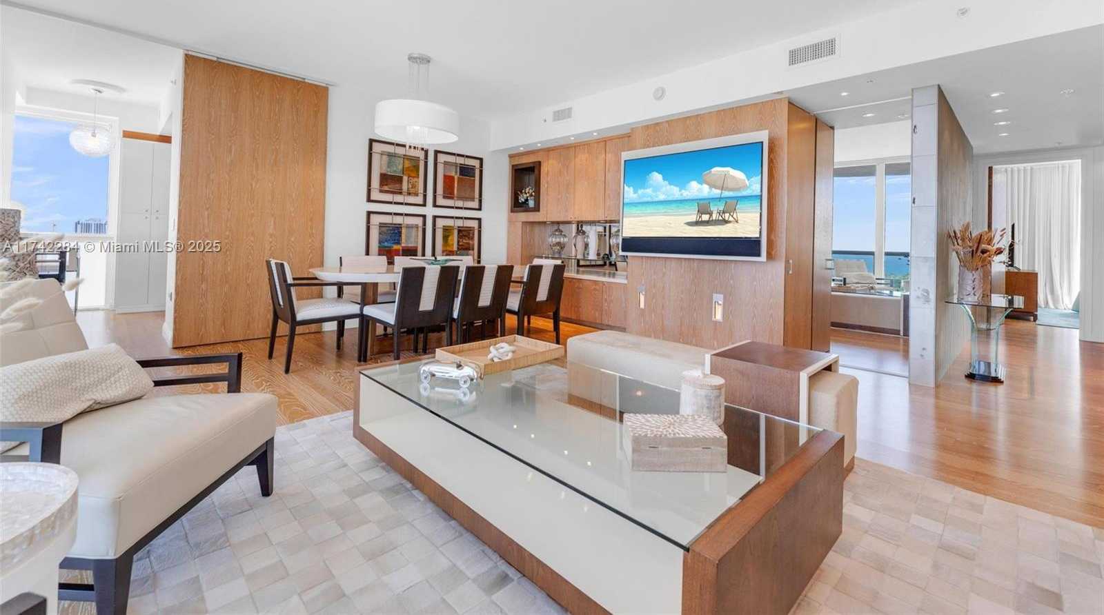 Small Image of 19400 TURNBERRY WAY #2011, Aventura Number 2
