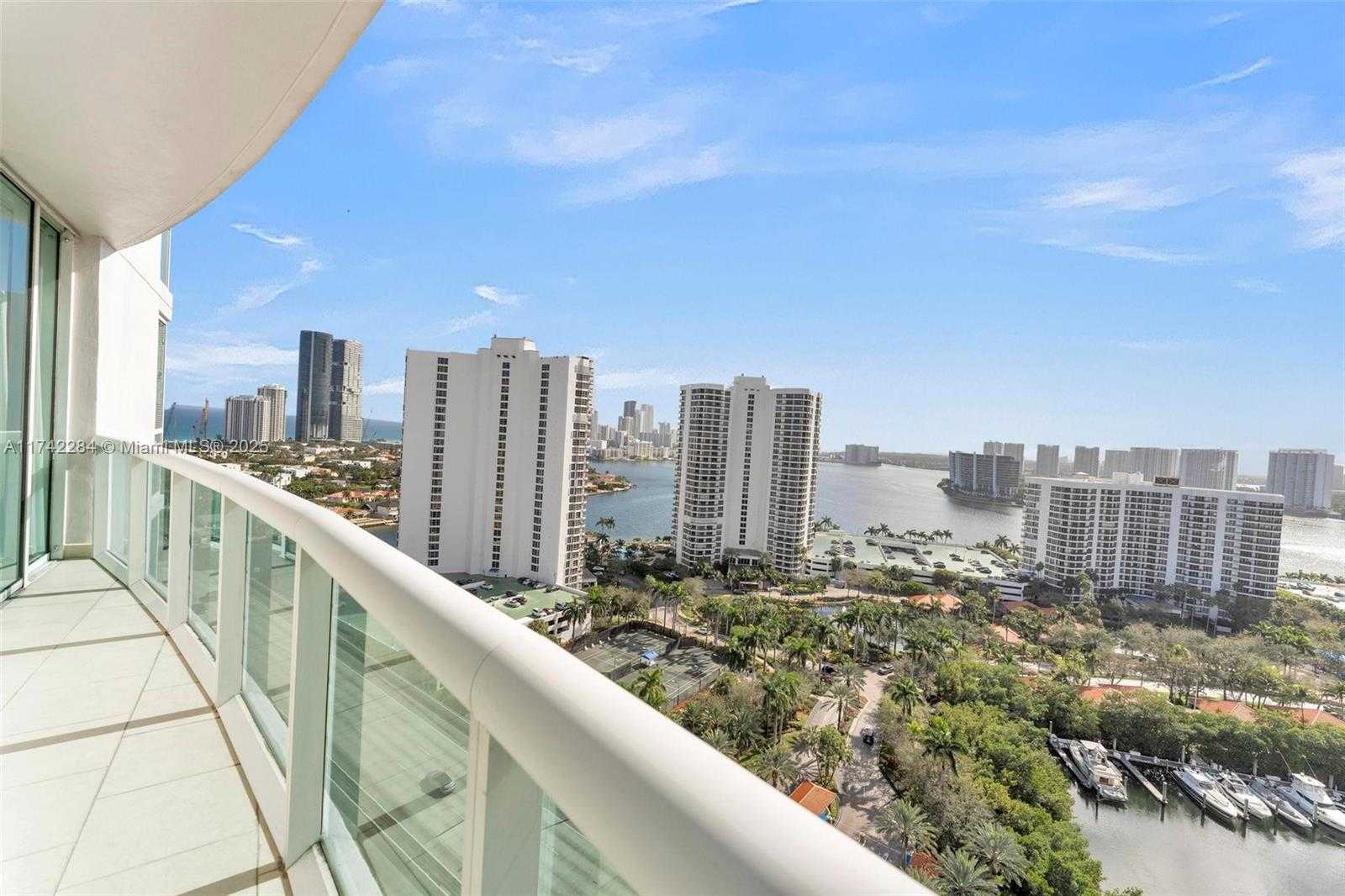 Small Image of 19400 TURNBERRY WAY #2011, Aventura Number 41