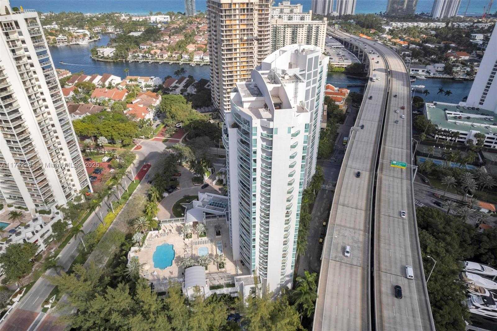Small Image of 19400 TURNBERRY WAY #2011, Aventura Number 45