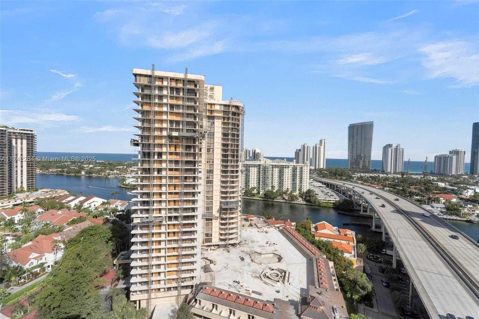 Small Image of 19400 TURNBERRY WAY #2011, Aventura Number 48