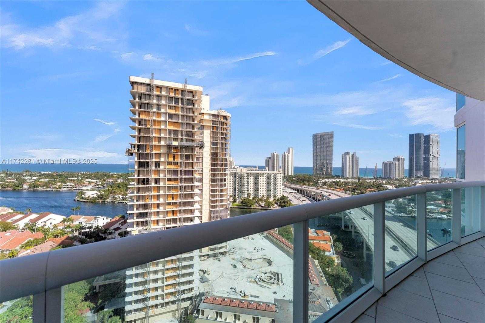 Small Image of 19400 TURNBERRY WAY #2011, Aventura Number 59