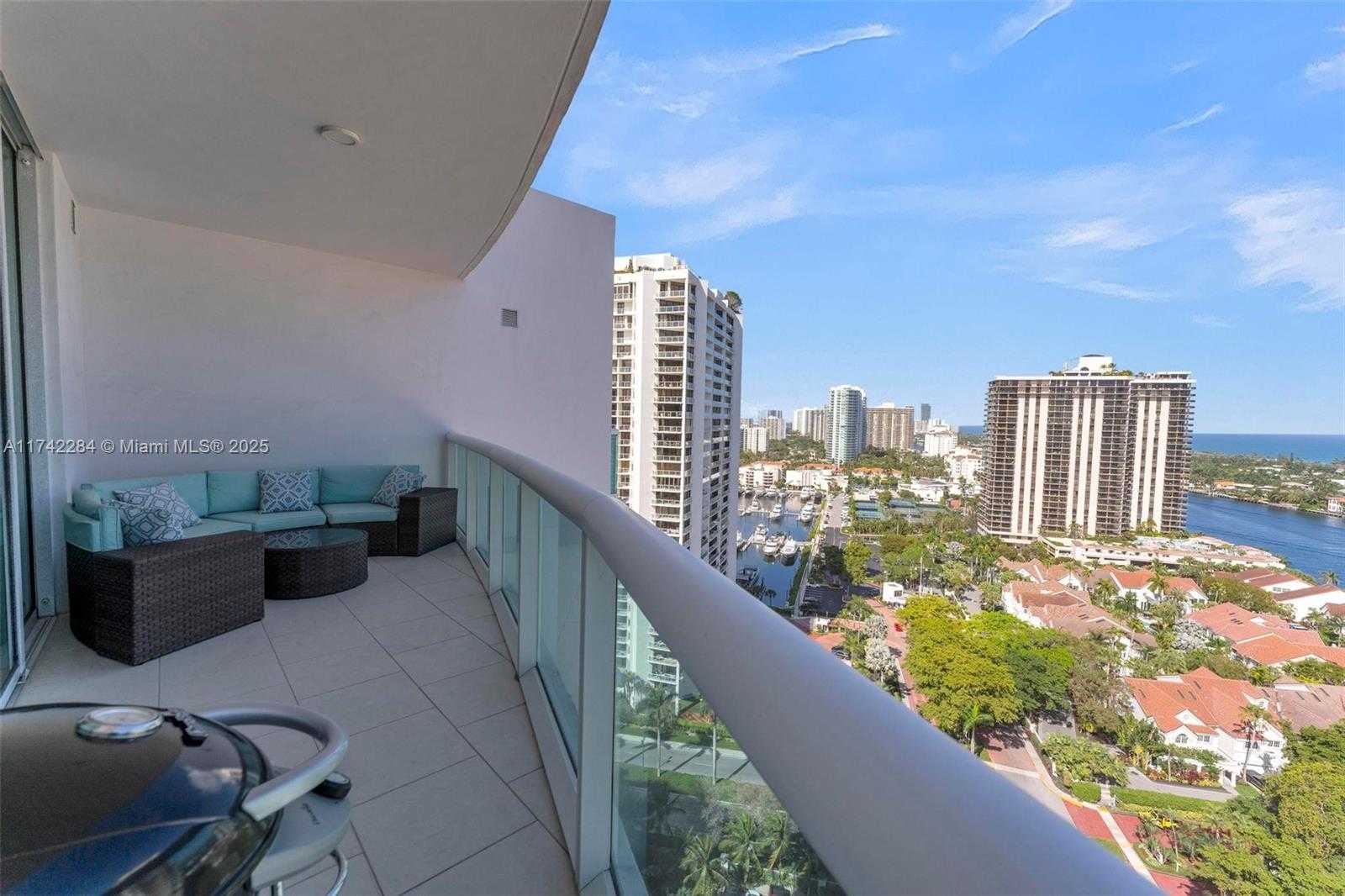Small Image of 19400 TURNBERRY WAY #2011, Aventura Number 9