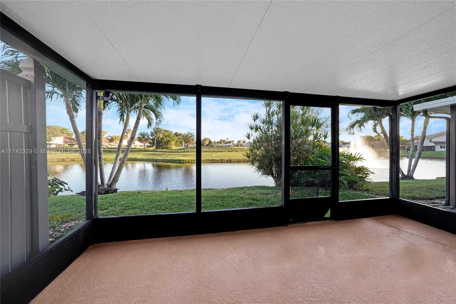 Small Image of 7490 SOUTH PINEWALK DR S #94-20, Margate Number 13
