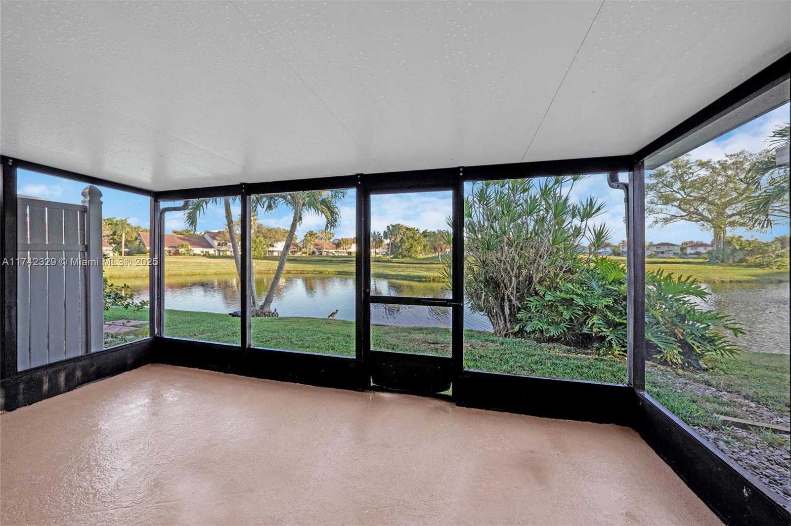Small Image of 7490 SOUTH PINEWALK DR S #94-20, Margate Number 14