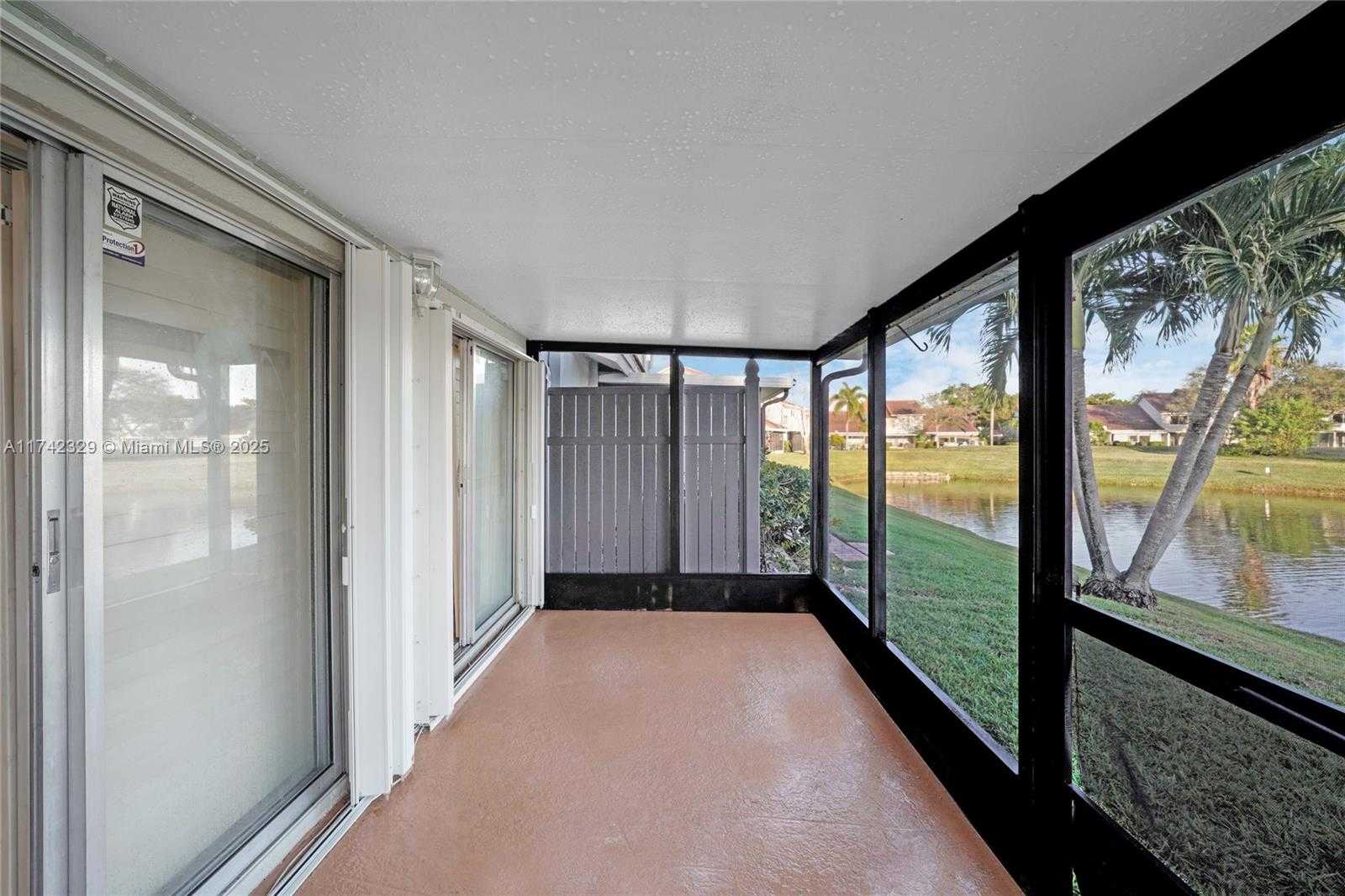 Small Image of 7490 SOUTH PINEWALK DR S #94-20, Margate Number 15