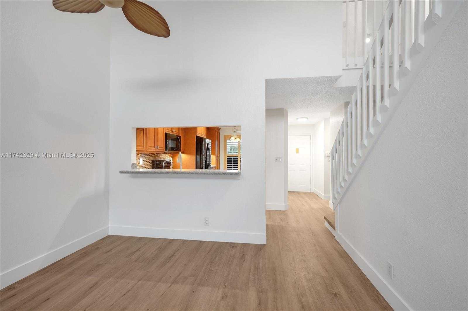 Small Image of 7490 SOUTH PINEWALK DR S #94-20, Margate Number 16