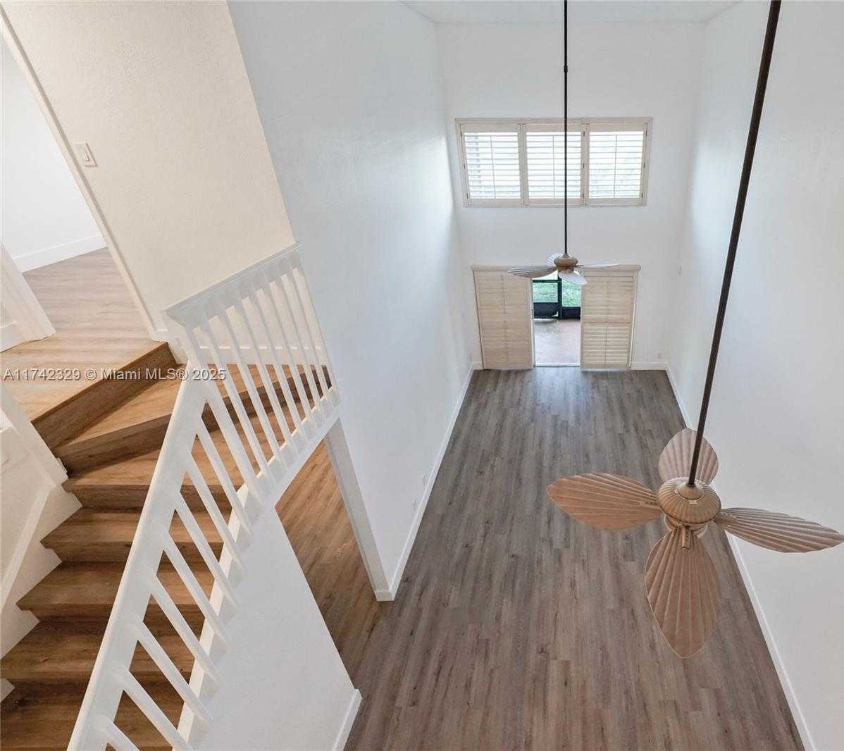 Small Image of 7490 SOUTH PINEWALK DR S #94-20, Margate Number 27