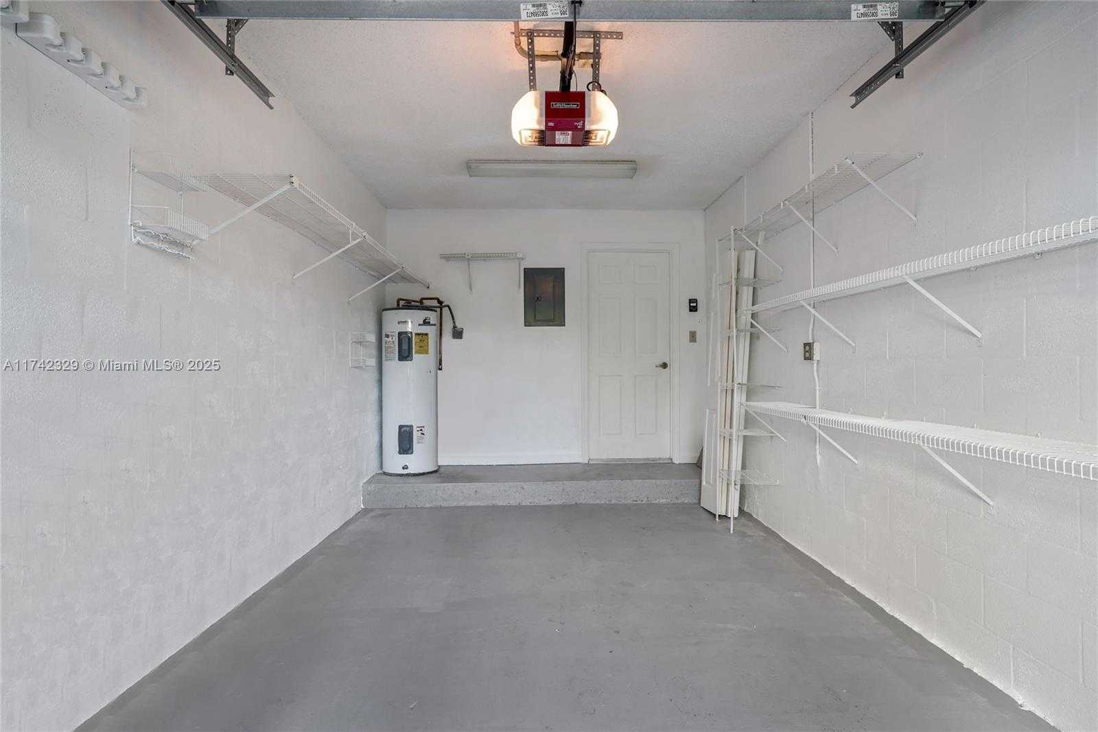 Small Image of 7490 SOUTH PINEWALK DR S #94-20, Margate Number 37