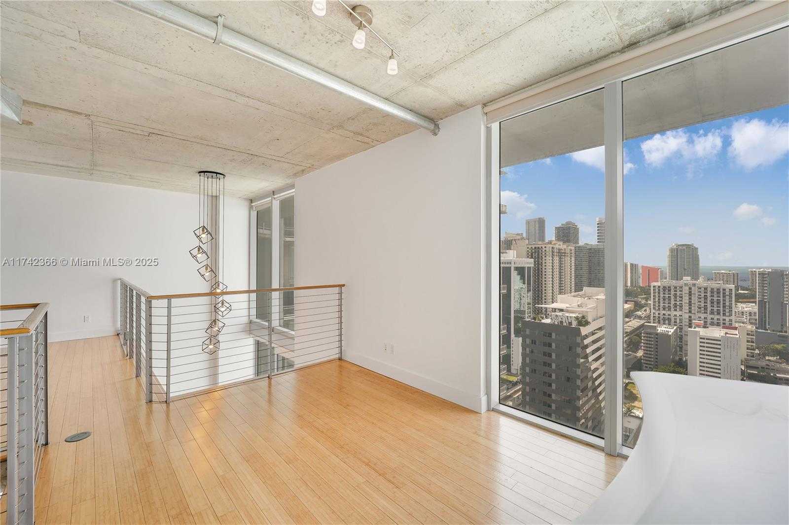 Small Image of 690 SOUTH WEST 1ST CT #3117, Miami Number 15