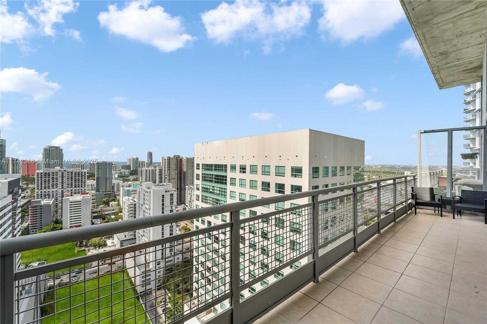 Small Image of 690 SOUTH WEST 1ST CT #3117, Miami Number 17