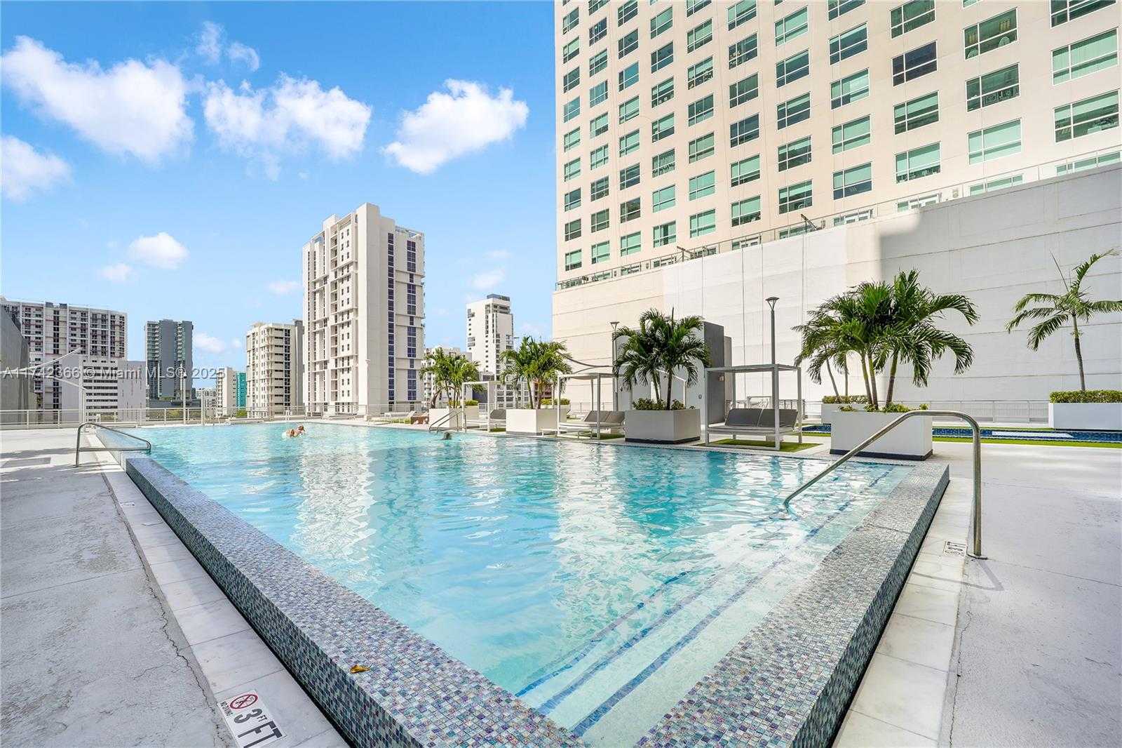Small Image of 690 SOUTH WEST 1ST CT #3117, Miami Number 20