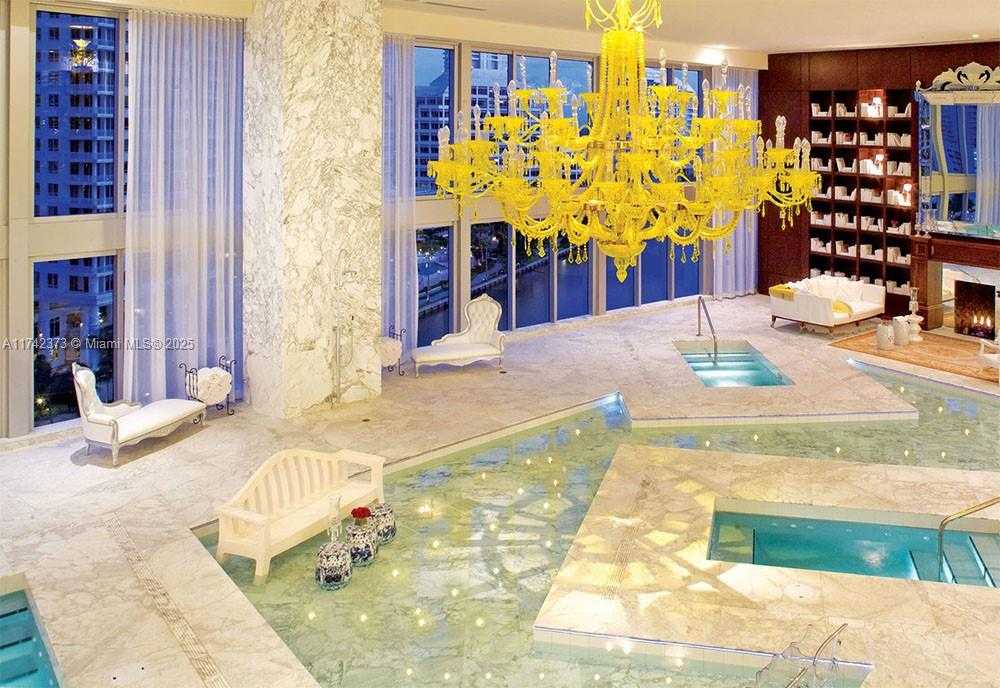 Small Image of 495 BRICKELL AVE #1801, Miami Number 27