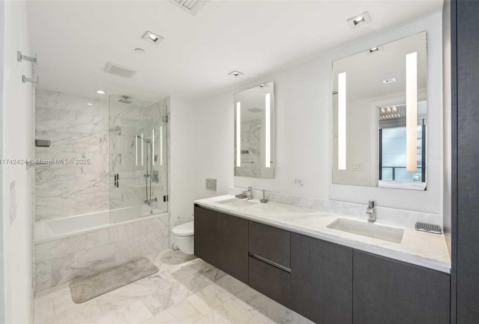 Small Image of 1451 BRICKELL AVE #1202, Miami Number 17