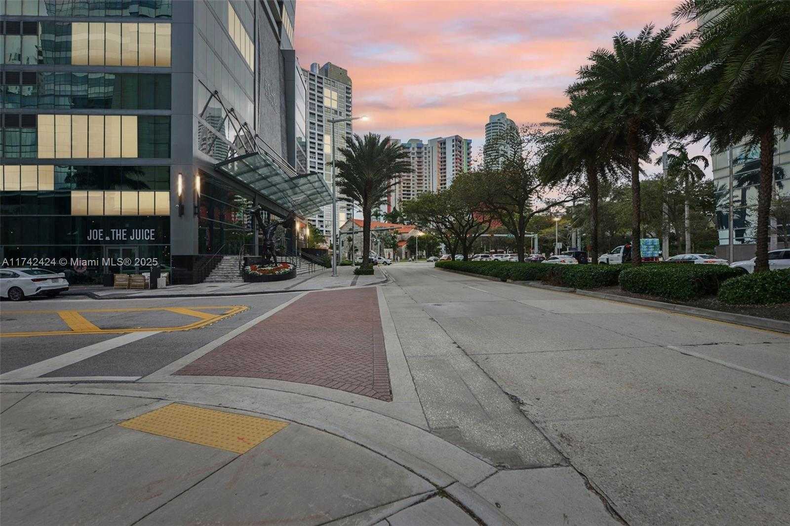 Small Image of 1451 BRICKELL AVE #1202, Miami Number 25