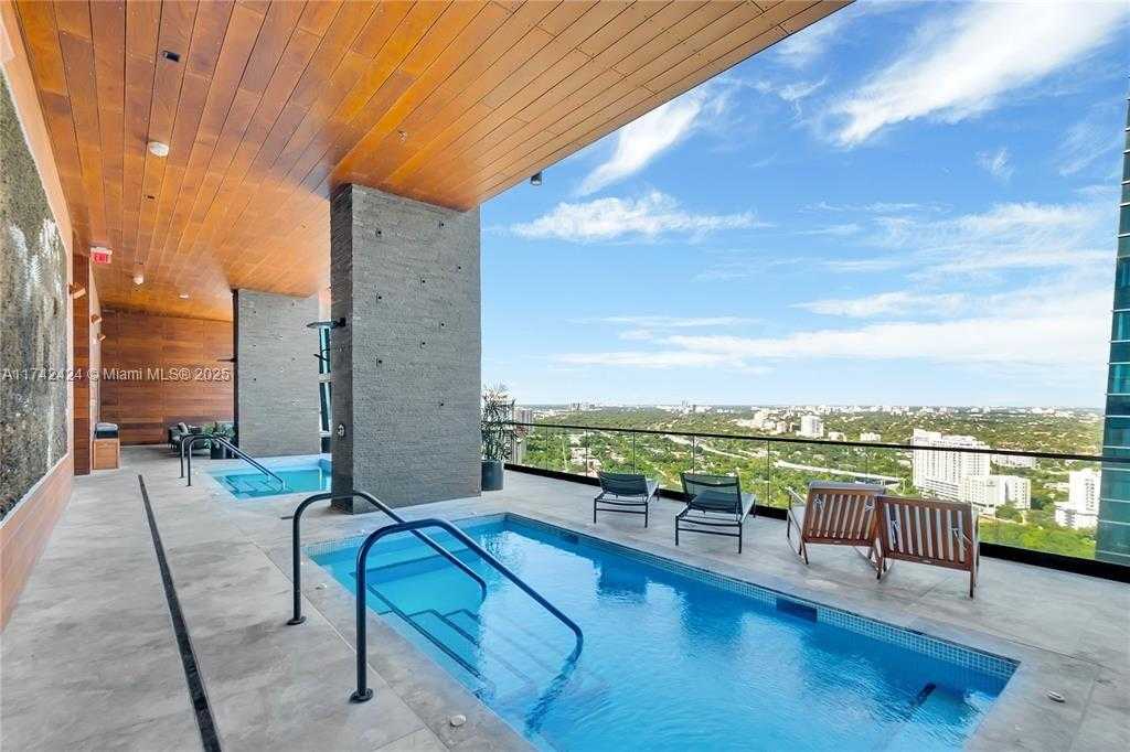 Small Image of 1451 BRICKELL AVE #1202, Miami Number 4