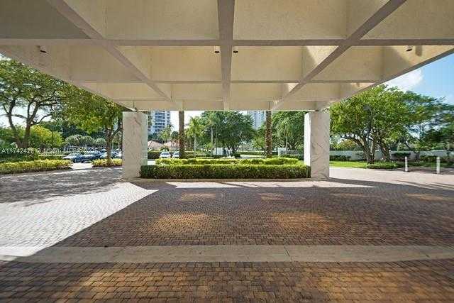 Small Image of 3300 NORTH EAST 192ND ST #111, Aventura Number 4