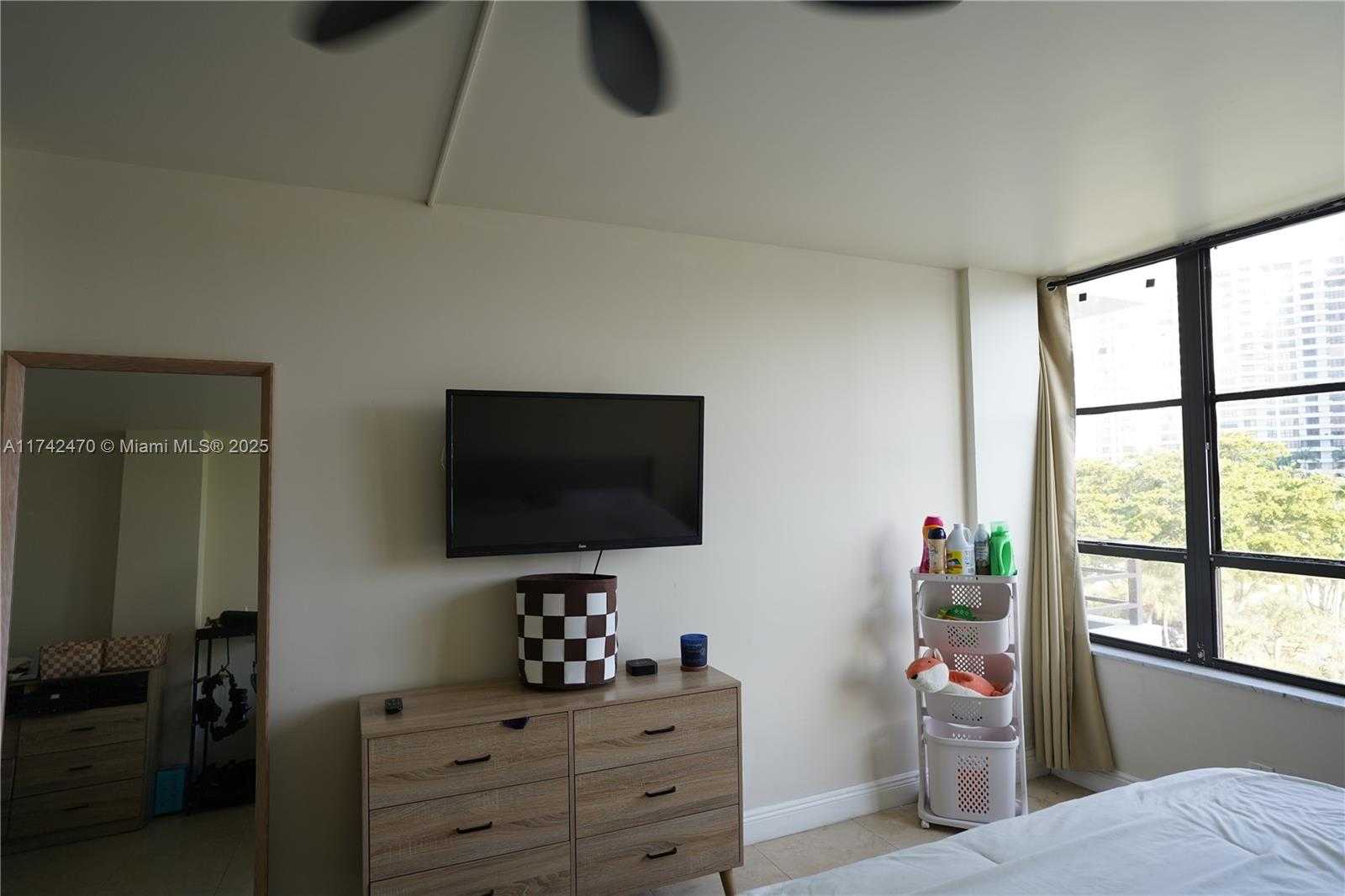 Small Image of 500 THREE ISLANDS BLVD #226, Hallandale Beach Number 7