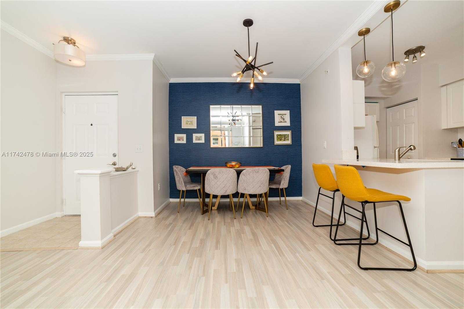 Small Image of 17150 NORTH BAY RD #2517, Sunny Isles Beach Number 2
