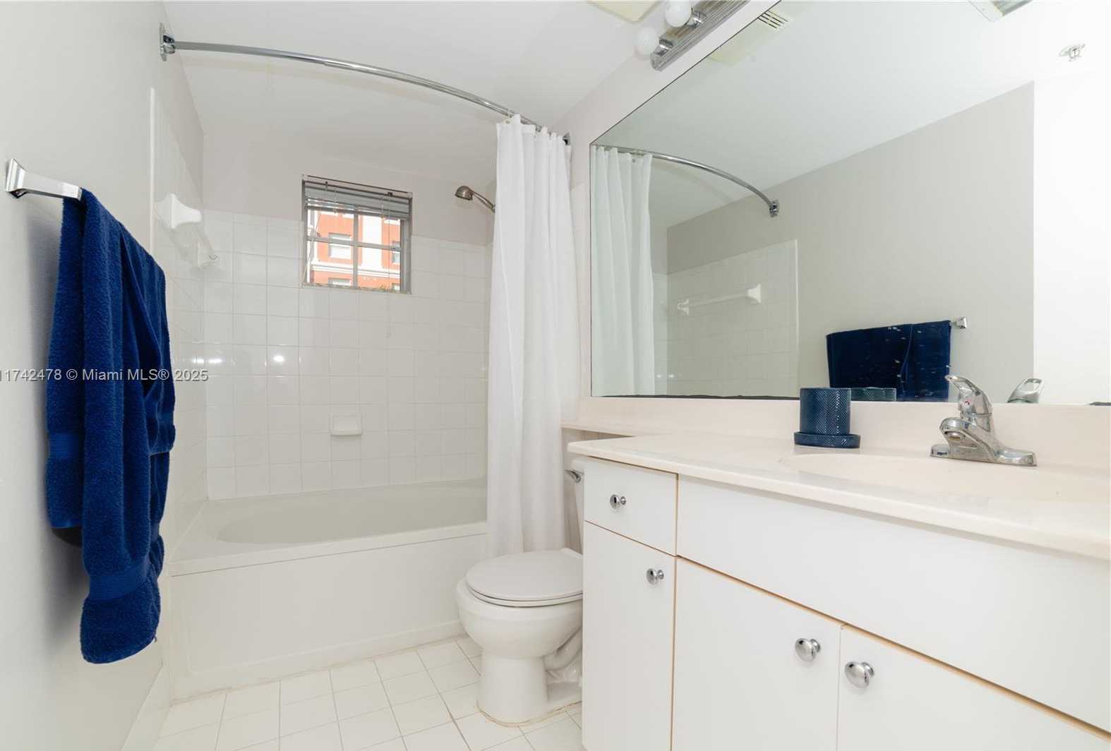 Small Image of 17150 NORTH BAY RD #2517, Sunny Isles Beach Number 21