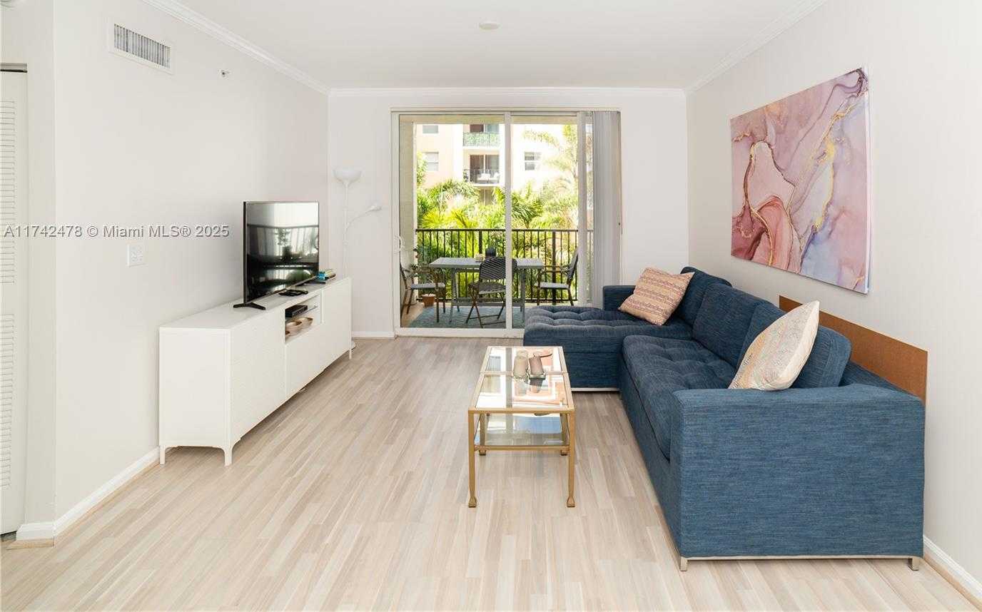 Small Image of 17150 NORTH BAY RD #2517, Sunny Isles Beach Number 3