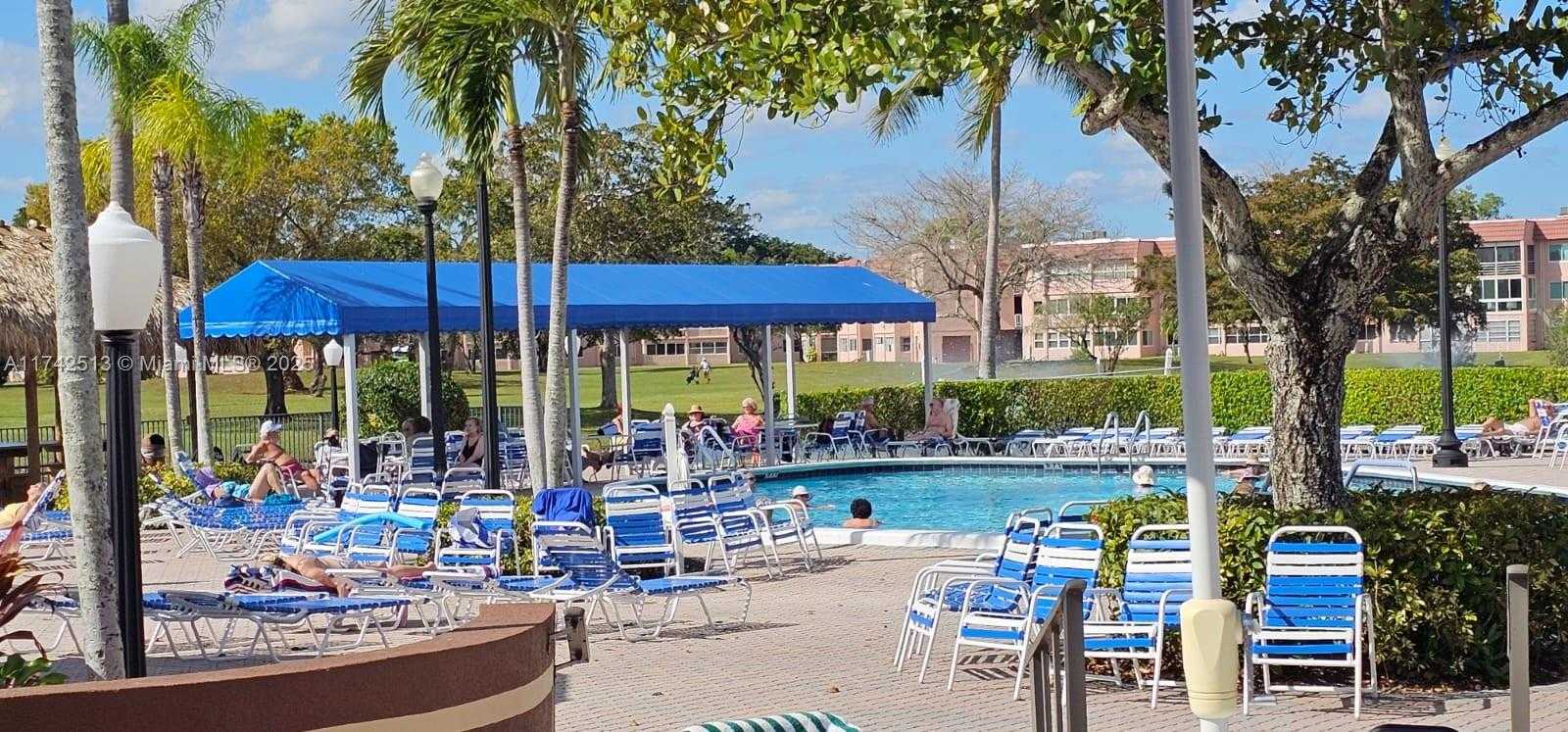 Small Image of 9380 SUNRISE LAKES BLVD #103, Sunrise Number 24