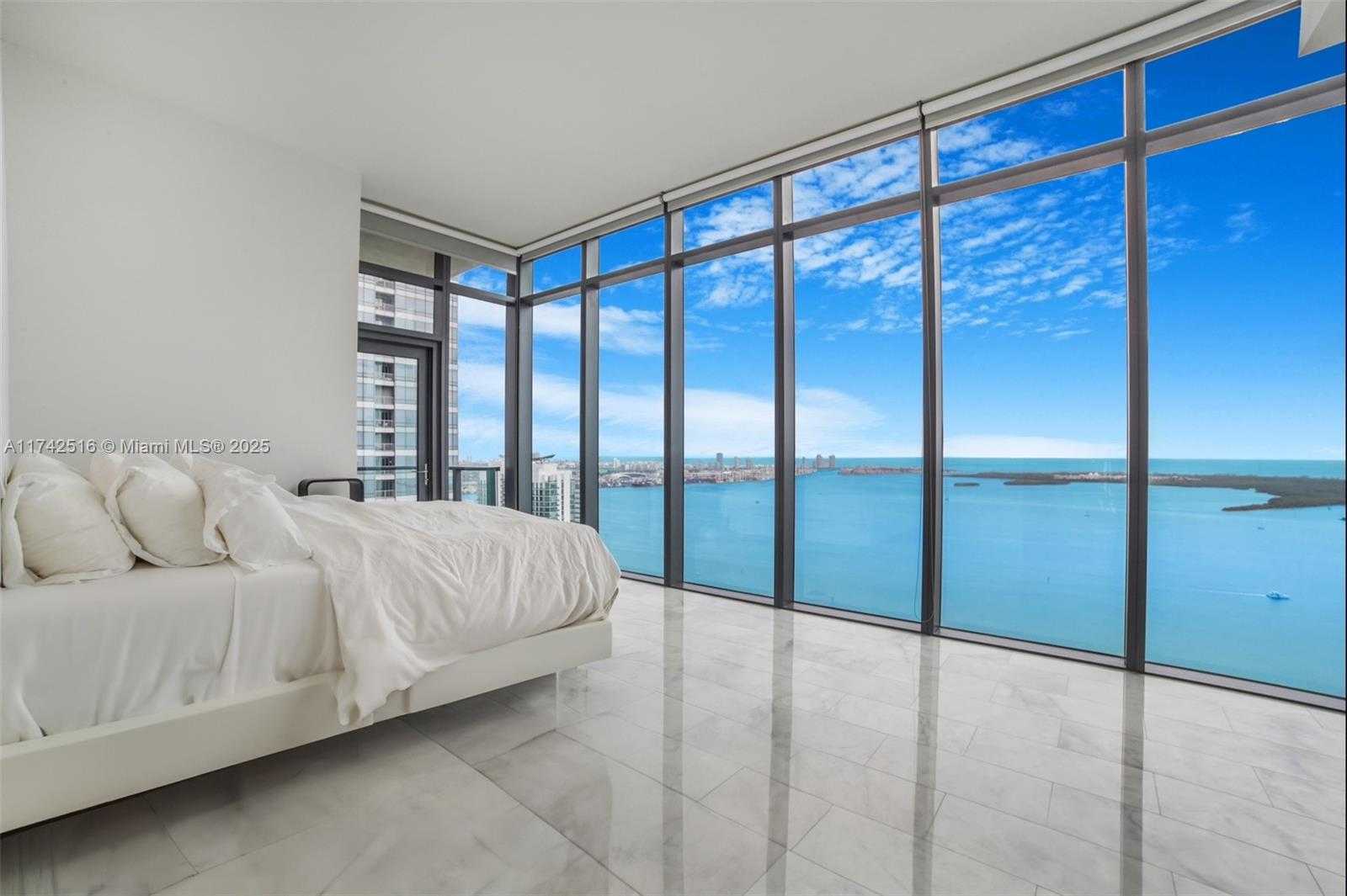 Small Image of 1451 BRICKELL AVE #5101, Miami Number 12