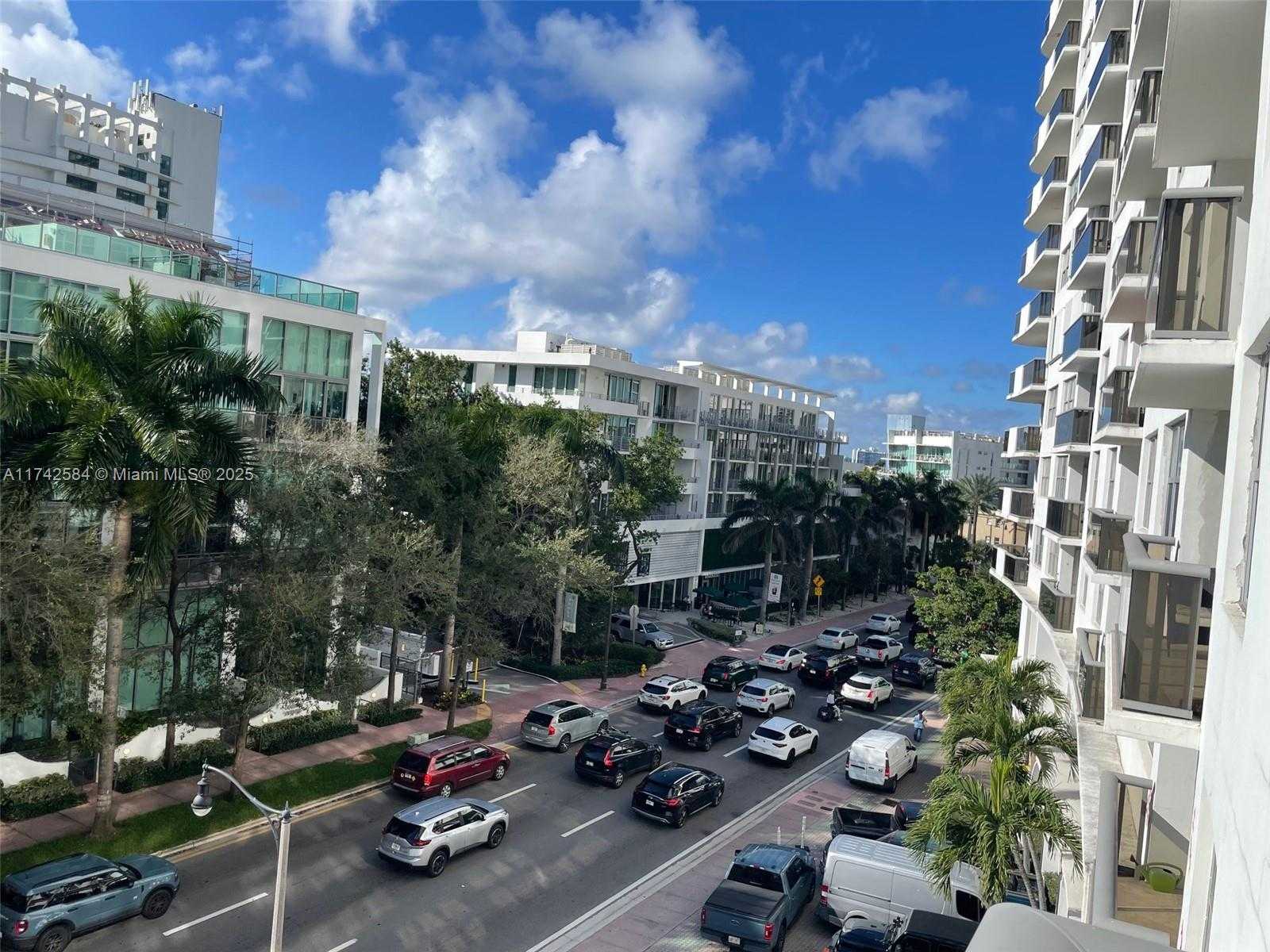 Small Image of 6039 WEST COLLINS AVE #533, Miami Beach Number 9