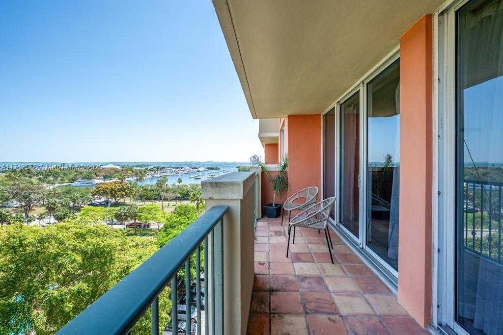 Small Image of 2951 SOUTH BAYSHORE DR #907/909, Miami Number 19