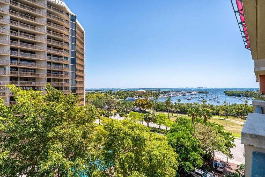 Small Image of 2951 SOUTH BAYSHORE DR #907/909, Miami Number 21