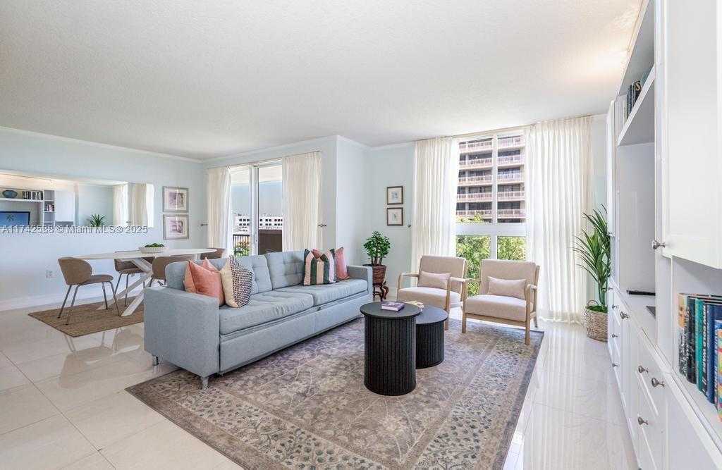 Small Image of 2951 SOUTH BAYSHORE DR #907/909, Miami Number 3