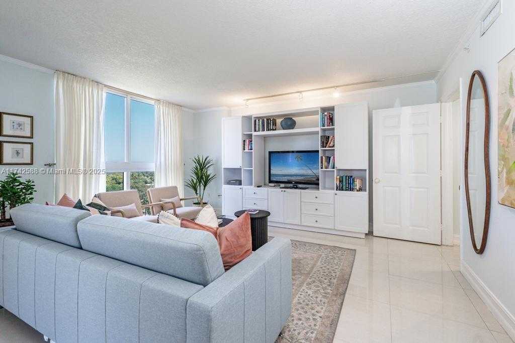 Small Image of 2951 SOUTH BAYSHORE DR #907/909, Miami Number 7